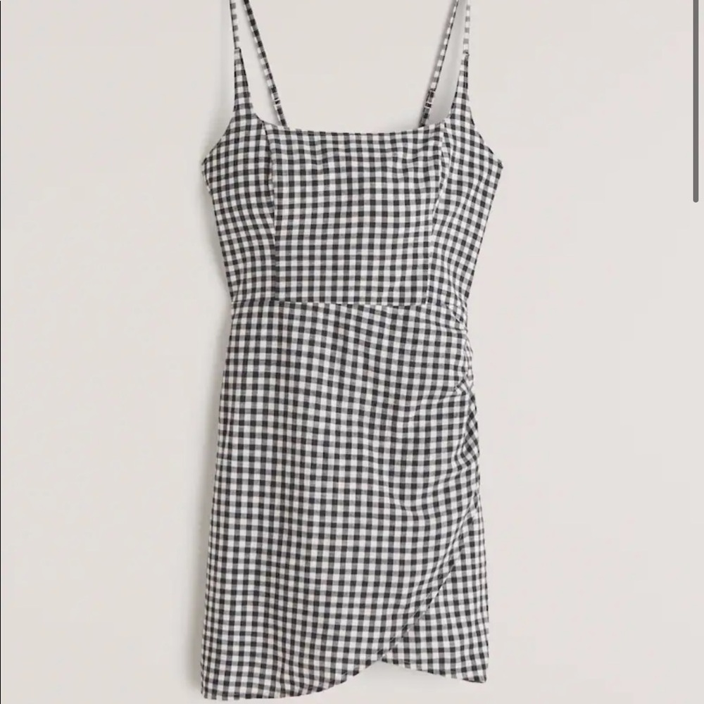 Abercrombie and Fitch Checkered wrap dress